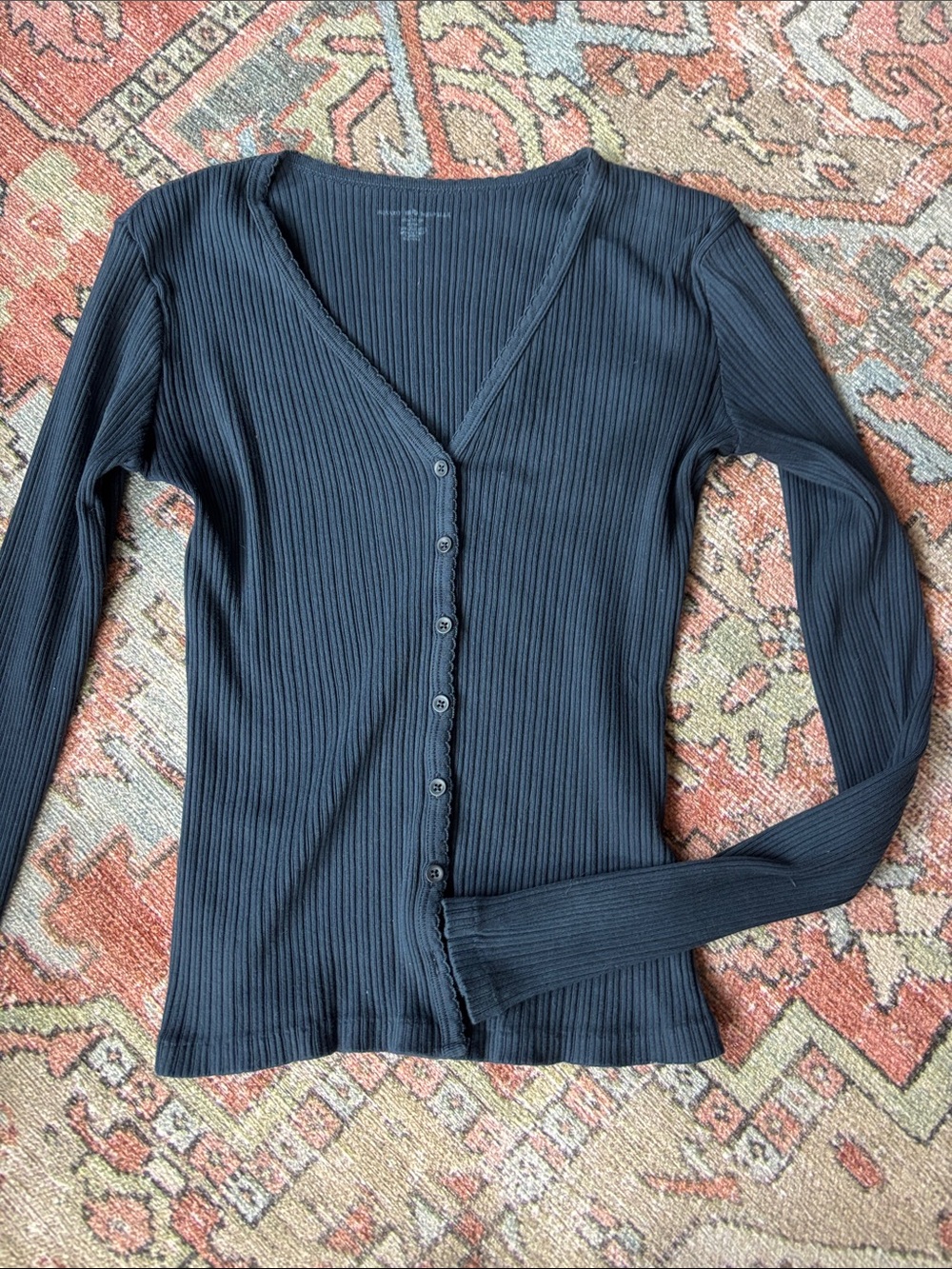 BRANDY MELVILLE Ribbed V-Neck Button Front Sweater - NAVY